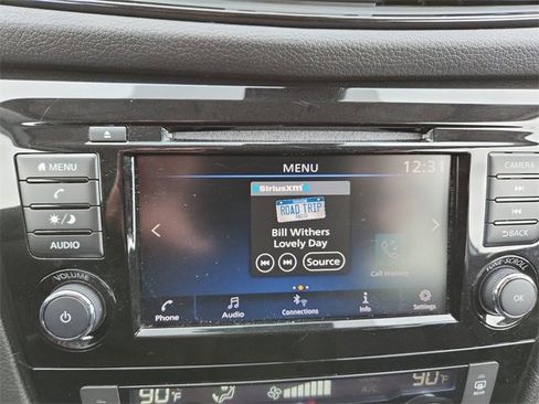 Used 2019 Nissan Rogue SV image 13