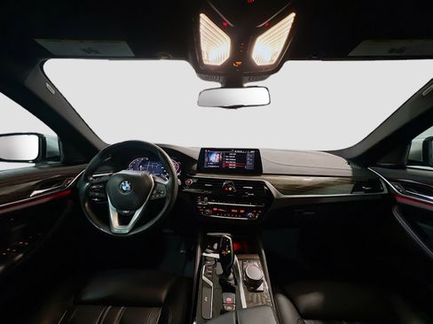 Used 2020 BMW 540i w/ Premium Package RWD image 18