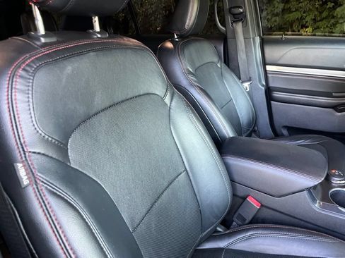 Used 2018 Ford Explorer Sport w/ Equipment Group 401A AWD/4WD image 44