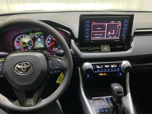 Certified 2021 Toyota RAV4 LE image 19