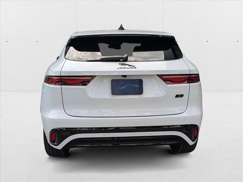 Used 2026 Jaguar F-PACE R-Dynamic S AWD/4WD image 8