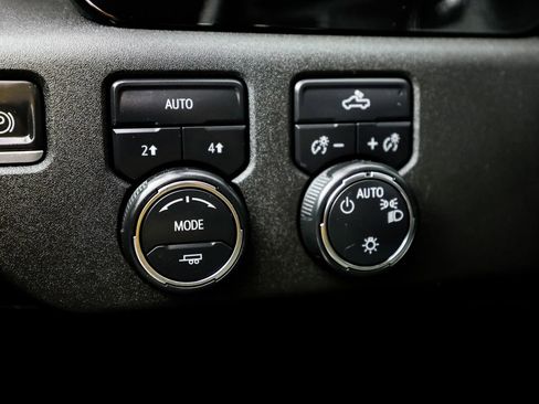 Used 2023 Chevrolet Silverado 1500 LT image 33