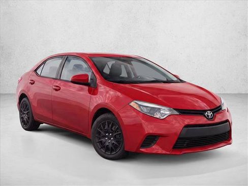 Used 2016 Toyota Corolla LE FWD image 3
