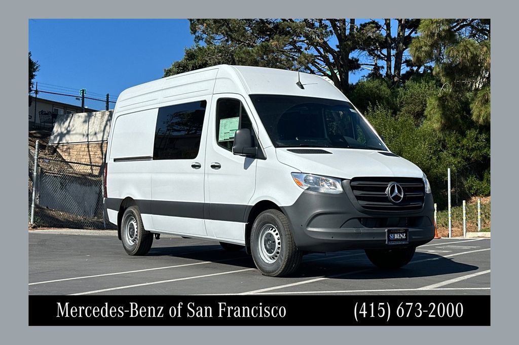 Used 2025 Mercedes-Benz Sprinter 2500 image 1