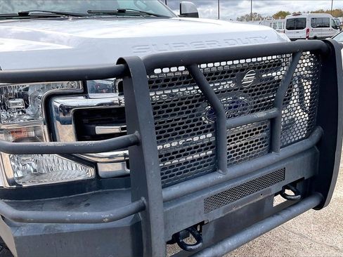 Certified 2020 Ford F250 Lariat w/ Lariat Value Package image 34