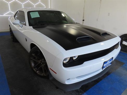 Used 2022 Dodge Challenger SRT Hellcat w/ Plus Package image 5