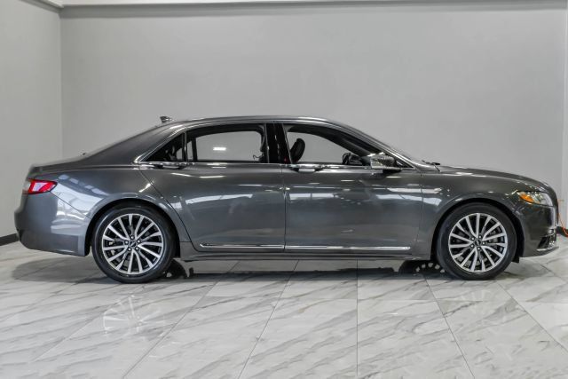 Used 2019 Lincoln Continental Select FWD image 10