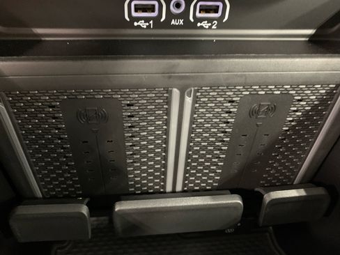 New 2026 RAM 2500 Laramie AWD/4WD image 34
