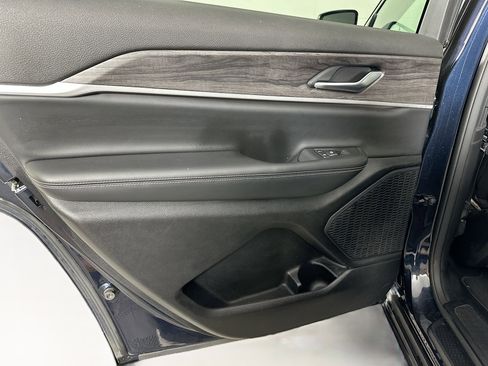 Used 2023 Jeep Grand Cherokee L Limited image 26