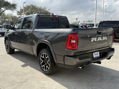 Used 2025 RAM 1500 Laramie w/ Sport Appearance Package image 7