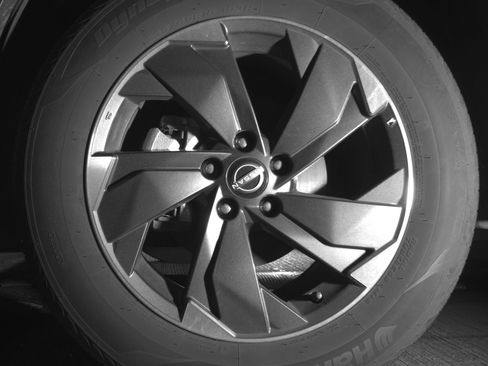 Used 2025 Nissan Rogue SV AWD/4WD image 12