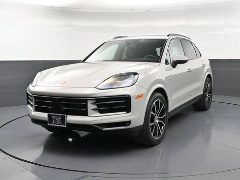 Certified 2026 Porsche Cayenne E-Hybrid AWD/4WD image 1
