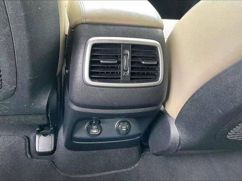 Used 2019 Kia Sorento EX FWD image 10