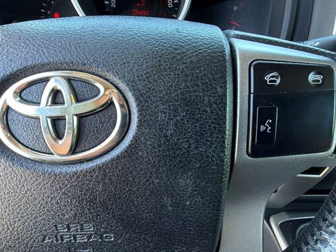 Used 2011 Toyota 4Runner Limited AWD/4WD image 19