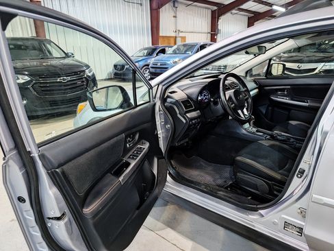 Used 2017 Subaru Crosstrek 2.0i Premium AWD/4WD image 14