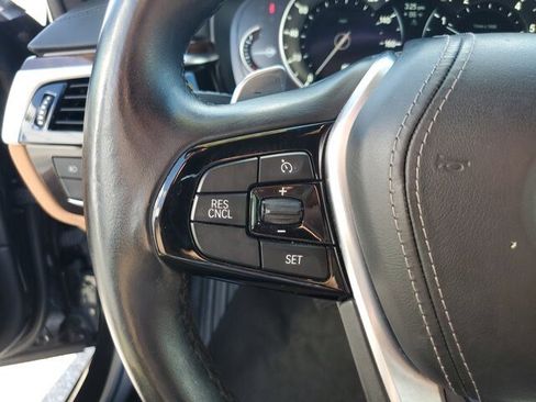 Used 2018 BMW 530i xDrive w/ Premium Package image 31