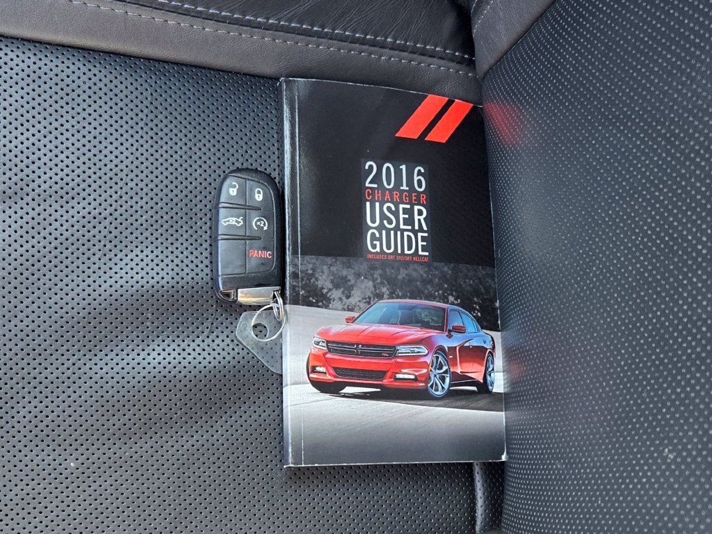 Used 2016 Dodge Charger R/T w/ Plus Group RWD image 13