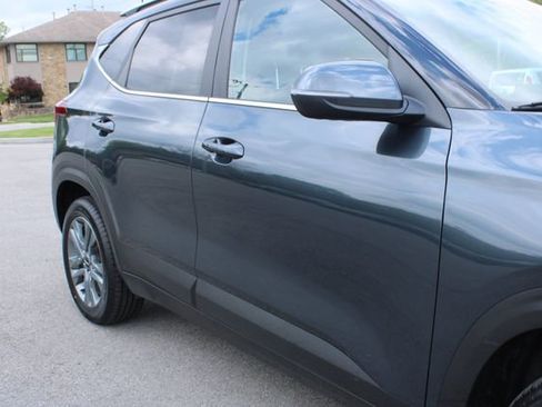 Used 2022 Kia Seltos S FWD image 48