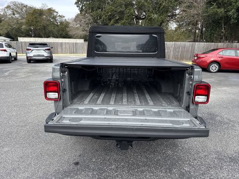 Used 2021 Jeep Gladiator Mojave image 19