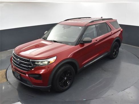 Used 2021 Ford Explorer XLT w/ Class III Trailer Tow Package image 24