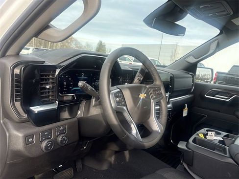 New 2026 Chevrolet Silverado 1500 LT image 10