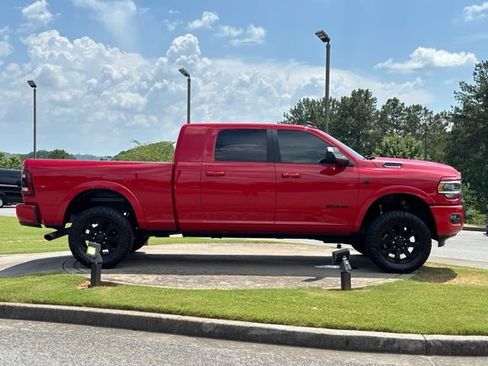 Used 2022 RAM 2500 Laramie AWD/4WD image 8