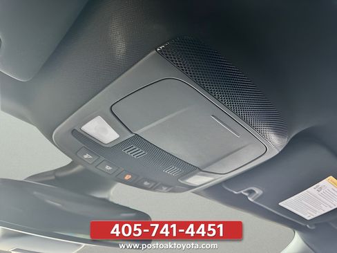 Used 2024 Ford Edge ST-Line AWD/4WD image 25