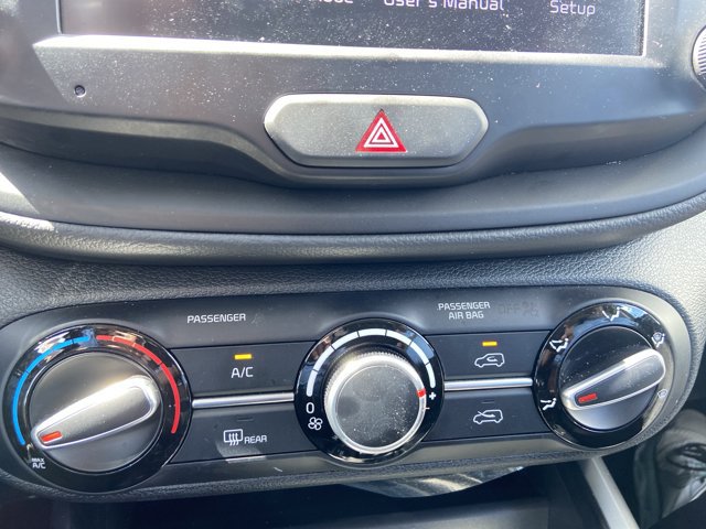 Used 2025 Kia Soul LX w/ LX Technology Package FWD image 34