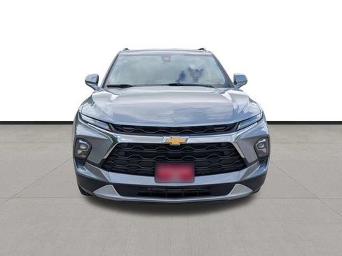 Used 2024 Chevrolet Blazer LT w/ Convenience Package FWD image 2