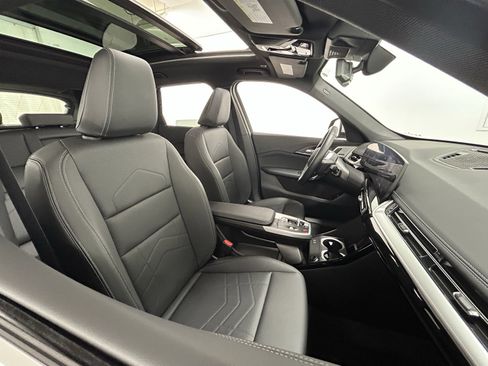 Used 2024 BMW X1 xDrive28i w/ Convenience Package image 40