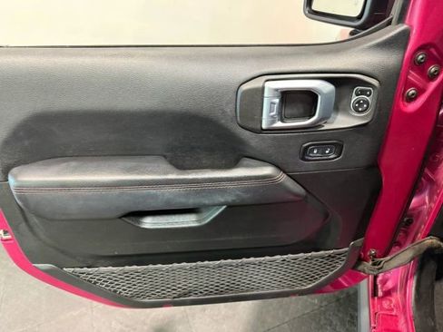 Used 2021 Jeep Wrangler Unlimited Rubicon image 11