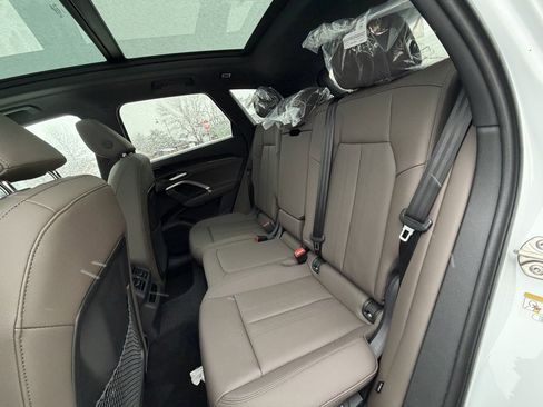 New 2025 Audi Q5 Premium image 30