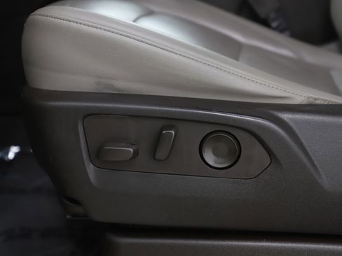 Used 2021 Chevrolet Tahoe Z71 w/ Z71 Off-Road Package image 33