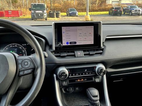 Used 2023 Toyota RAV4 XLE image 6