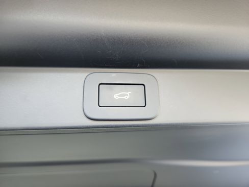 Used 2024 Land Rover Range Rover SE image 14