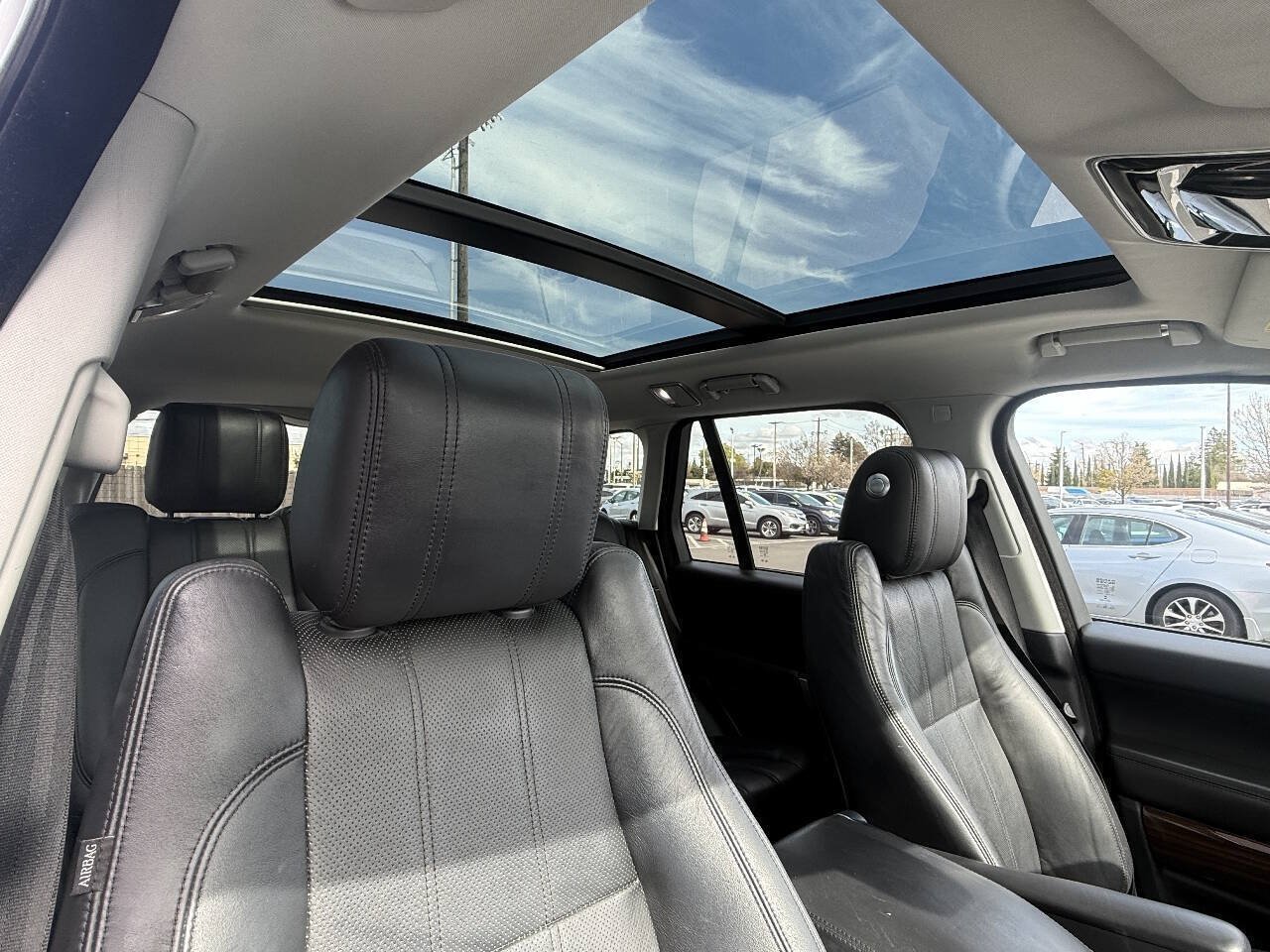 Used 2015 Land Rover Range Rover Supercharged AWD/4WD image 19