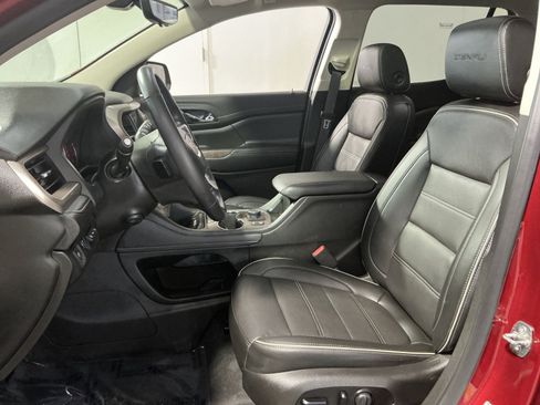 Used 2021 GMC Acadia Denali w/ Denali Ultimate Package AWD/4WD image 14