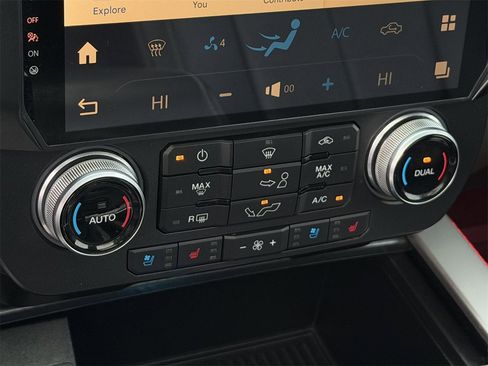 Used 2020 Ford F150 Lariat w/ Equipment Group 502A Luxury image 21