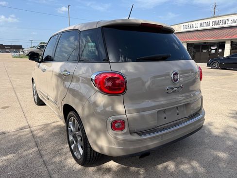 Used 2014 FIAT 500L Lounge FWD image 5