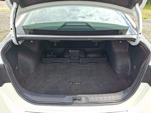 Certified 2023 Nissan Altima 2.5 SV w/ SV Premium Package AWD/4WD image 30