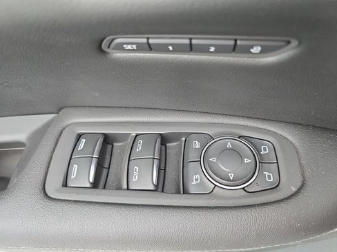 Used 2021 Cadillac XT5 Premium Luxury w/ LPO, Floor Liner Package AWD/4WD image 28