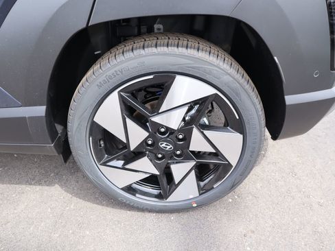 New 2026 Hyundai Kona Limited FWD image 19