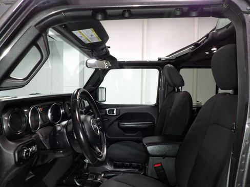 Used 2020 Jeep Wrangler Unlimited Sport image 15