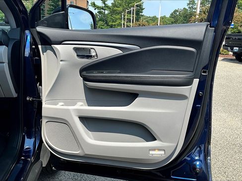 Used 2023 Honda Ridgeline RTL-E image 19