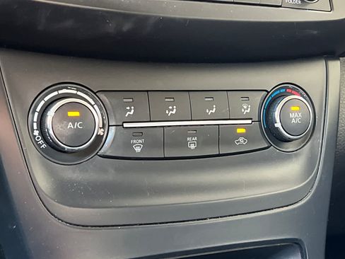 Used 2018 Nissan Sentra S FWD image 22