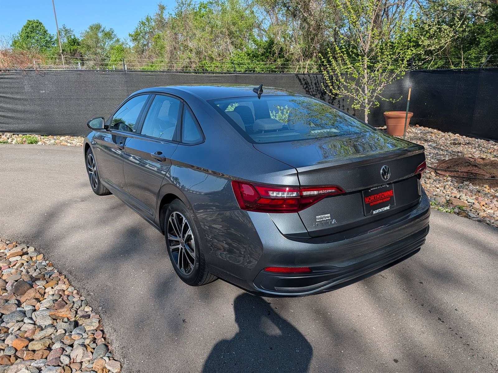 Certified 2023 Volkswagen Jetta Sport FWD image 3