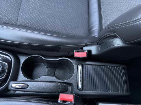 Used 2018 Buick Encore Preferred image 40