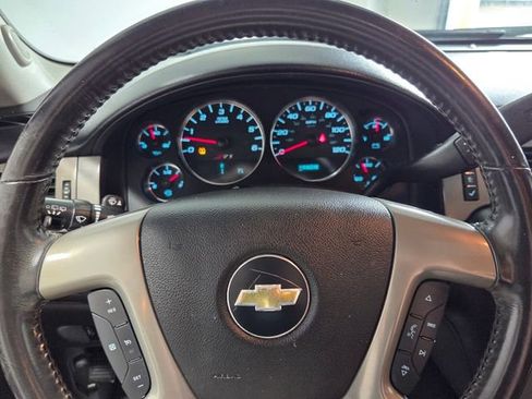 Used 2013 Chevrolet Tahoe LT RWD image 29
