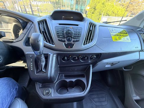 Used 2019 Ford Transit 250 148 Medium Roof RWD image 17