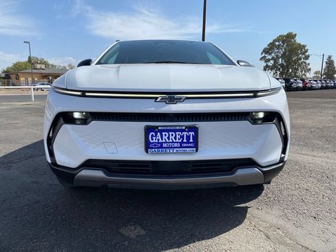 Used 2024 Chevrolet Equinox EV LT w/ LPO, Blackout Package FWD image 20
